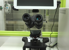 モニター付き顕微鏡